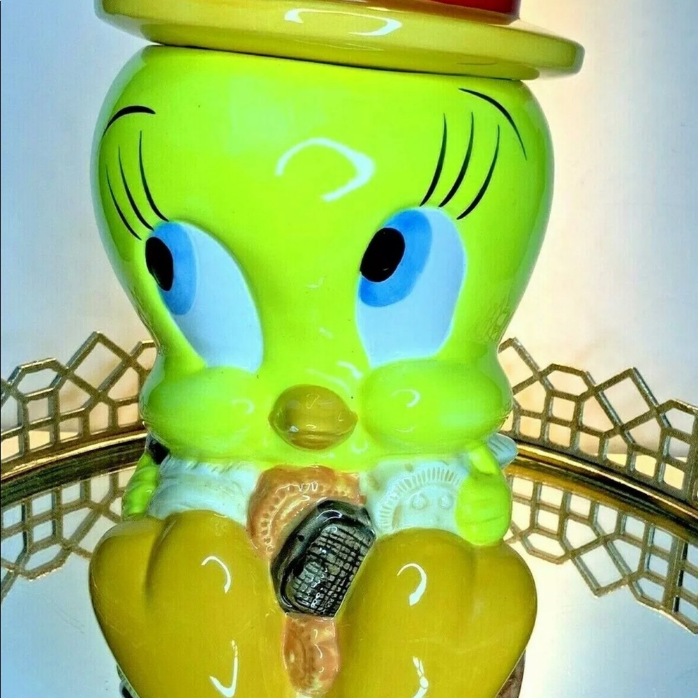 SOLD. Tweety Cookie Jar Kitchen Warner Brothers #G21 - Picture 1 of 8